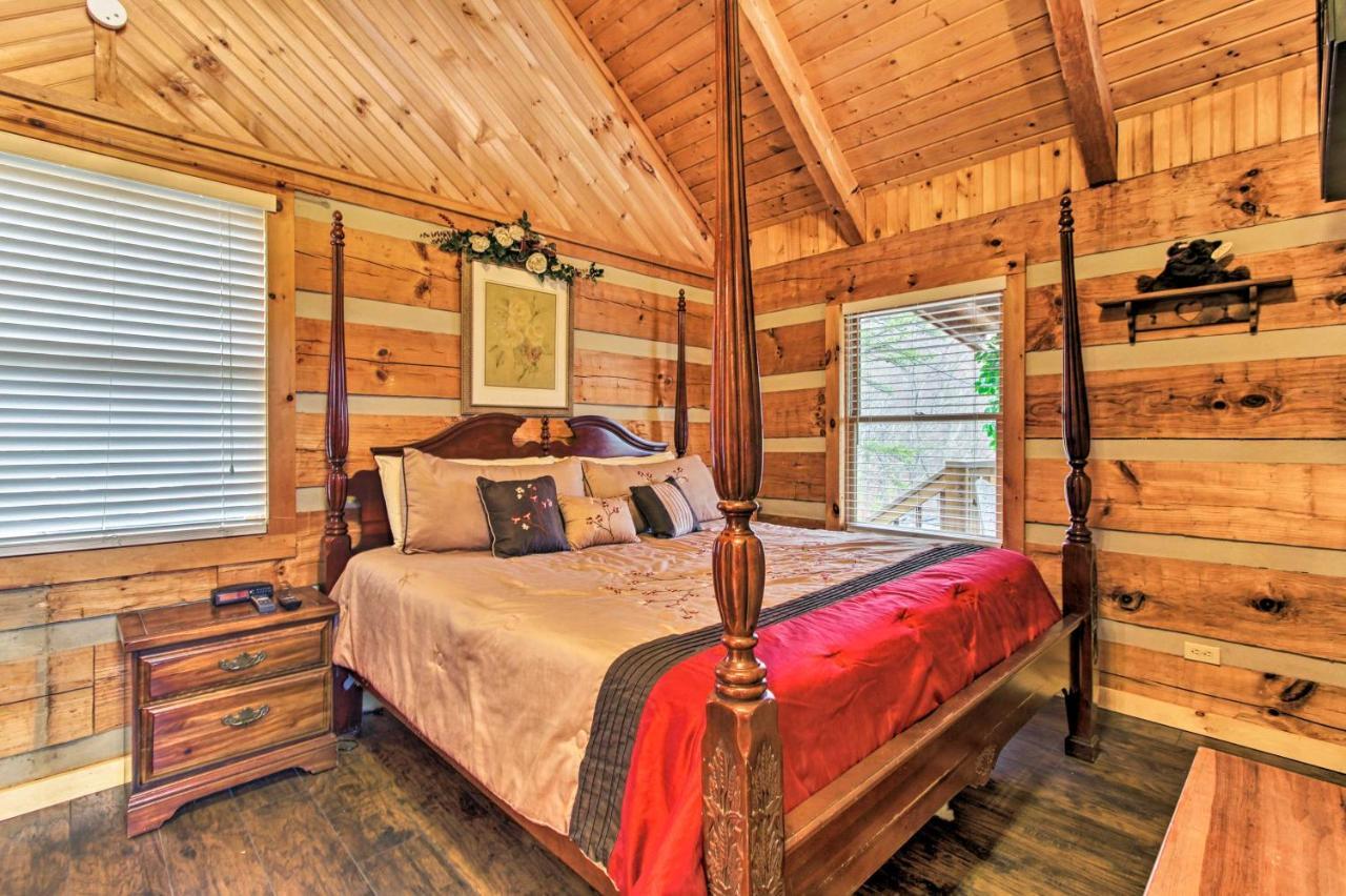 Sevierville Cabin With Private Hot Tub And Fireplace! المظهر الخارجي الصورة